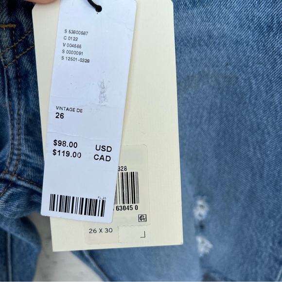 NWT Levi’s 501 High-Rise Distressed Jeans - Picture 9 of 9